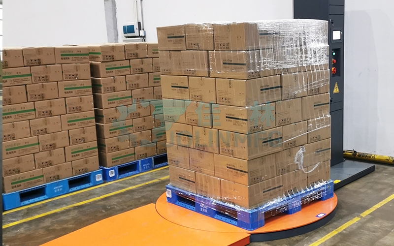 自動拉伸膜纏繞機(jī)